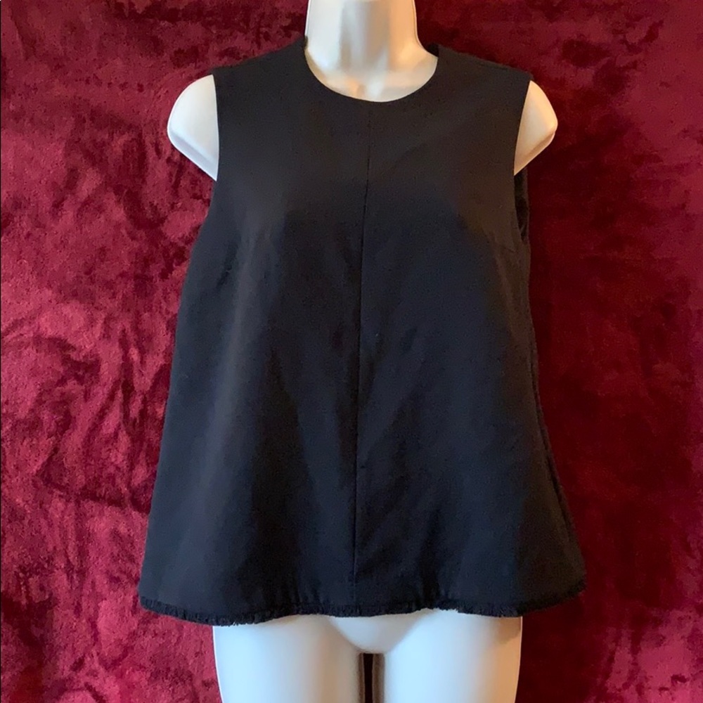 Sleeveless blouse. Size S.
